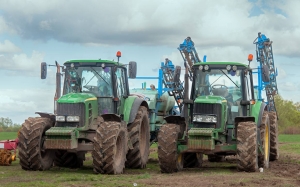 tractor spraying P6PWKHN 1